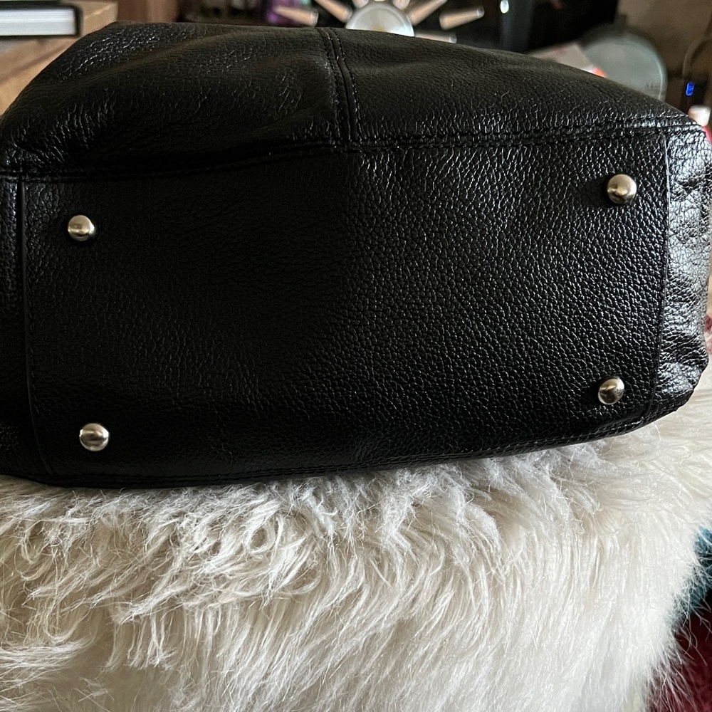 Grace Adele Black Shoulder Bag - Picture 5 of 7
